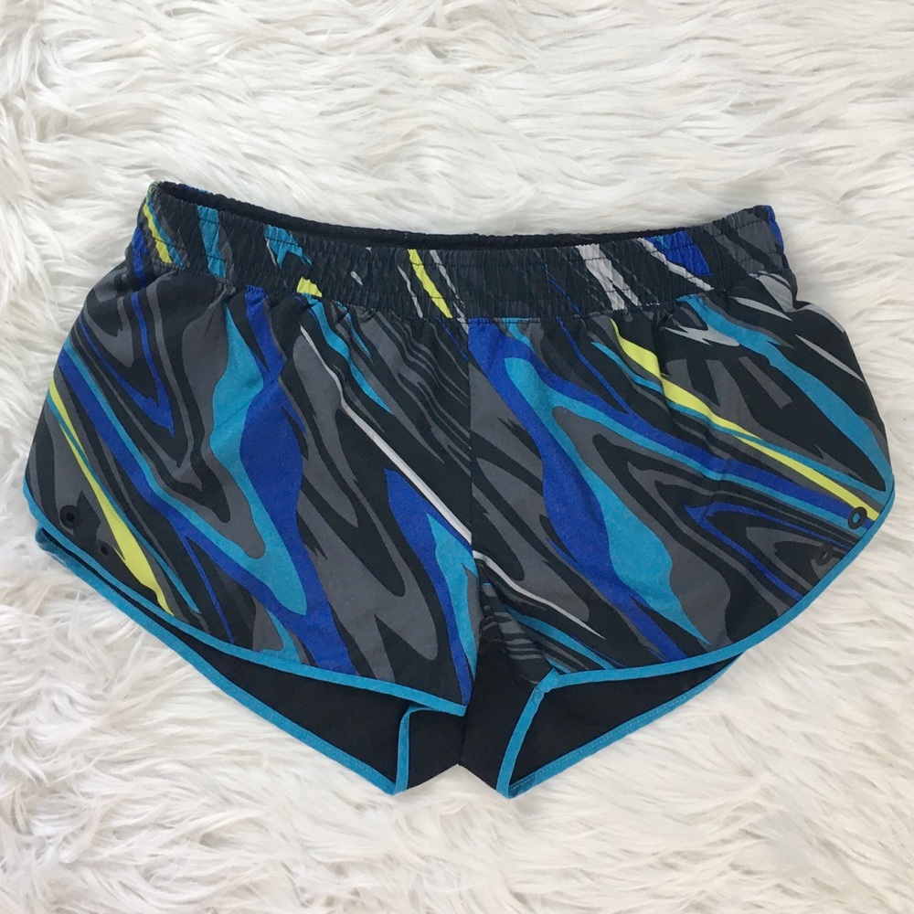 FABLETICS CARRIE RUNNING ATHLETIC SHORTS LINED SM